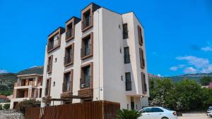Modern Studio Apartment Airport Nest, Tivat