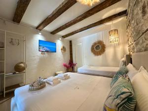 Casa Palma Suites