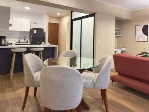 Stylish Flat 710 in the Hearth of Miraflores