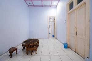 RedDoorz Near Stasiun Lawang