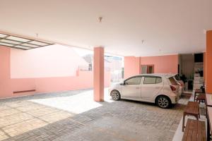 RedDoorz Syariah Miyona near Siliwangi Semarang