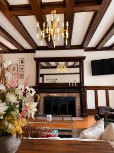 Authentic Spacious 1BDR In Downtown Montreal