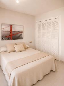 apartamento de lujo en el puerto de ibiza