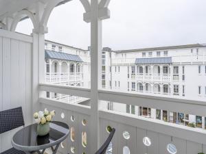 Ostseeurlaub für 2 - Ferienwohnung in Sellin mit Balkon