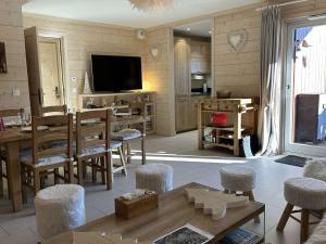Appartement spacieux, parking inclus - 8 pers. - FR-1-180-682