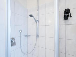 Moderne Ferienwohnung in Sellin mit Balkon, WLAN und AHOI-Rabatt