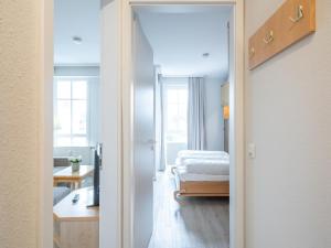 Moderne helle Ferienwohnung mit Balkon in Sellin