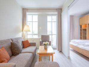 Moderne helle Ferienwohnung mit Balkon in Sellin