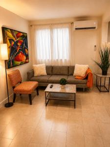 Sunlit Miami Escape, Steps from It All