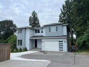 Rooms near Seatac airport on bus line