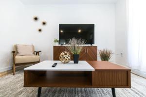 Double Denver Delight Huge Home Two Kitchens