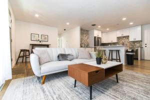 Double Denver Delight Huge Home Two Kitchens