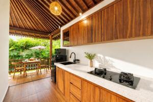 Ubud Forest View Villa with Private Pool & Kitchen