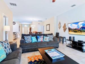 Large 5BR with Private Pool at Solterra Resort