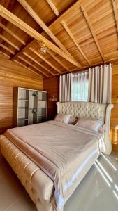 Saella Tropical Home