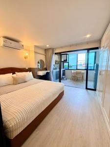 Modern Condo 5-Min Walk to One Nimman MAYA Near Santitham