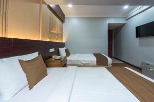 Grand Orchard Hotel Premier