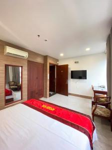 Apogee Hotel