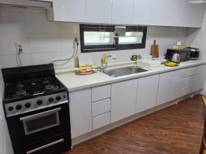 Spacious 2-Bedroom Home near Osan Air Base & Sinjang Shopping Mall