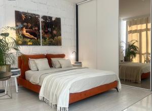 Apartament I LOVE PIOTRKOWSKA z wielkim lustrem, balkonem i klimatyzacją