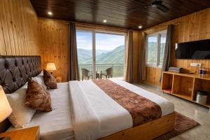 Hotel The Nature Heaven, Mussoorie - Affordable Luxury Stay in Mussoorie with Mountain View
