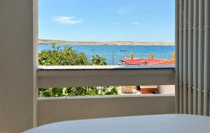 Cozy Apartment In Kustici With Wifi