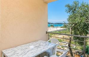 2 Bedroom Beautiful Apartment In Medulin