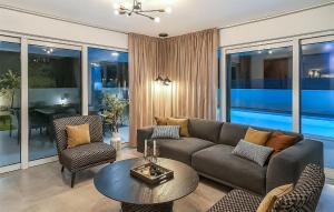 Gorgeous Home In Zaton