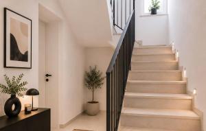 Beautiful Apartment In Rogoznica With Wifi