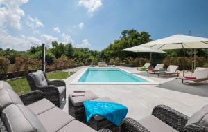 Luxurious Home In Barat