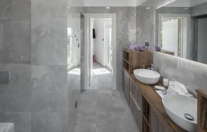 Luxurious Home In Barat