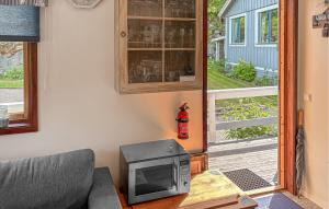 Gorgeous Home In Stigtomta With Wifi