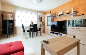 Awesome Home In Vandellos