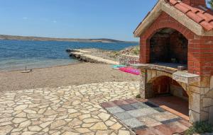 Amazing Apartment In Kustici With Wifi