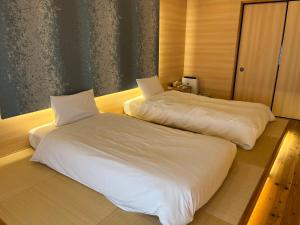 Spacious 3-Bedroom Private House - 6 Mins to Momodani Station