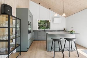 New And Modern Holiday Home With Hot Tub