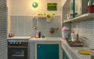 1 Bedroom Gorgeous Apartment In Siracusa