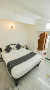 Heritage Property Near Jagdish Chowk
