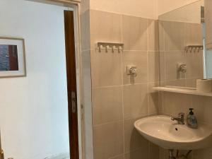 Room in pitoresque village Tisno
