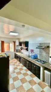 LÉchappée Chic - Design, Quiet & Everything Within Walking Distance