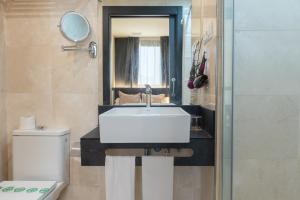 May Ramblas Hotel
