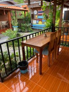 K Khan Private Garden Home - Chiang Khan Walking Street