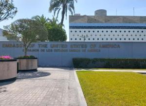 Dpto A pasos de Embajada USA El Polo Surco