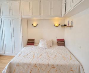 Cozy Parisian Studio in the Heart of the 11th