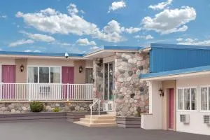 Belmont Inn - Lively