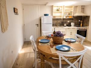 Paliokaliva Home