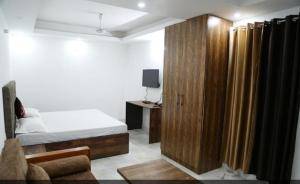 Shanti Residency