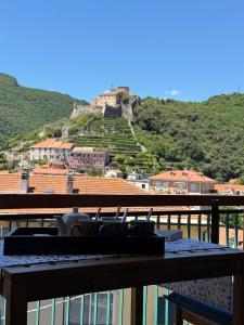 DIMORA Concept - Castle View Finalborgo Apartment