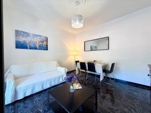 DIMORA Concept - Castle View Finalborgo Apartment