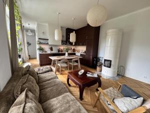 A cozy and bright home in Supilinn